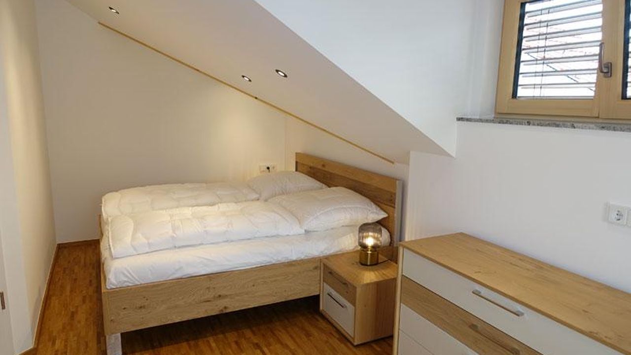 Schlafzimmer FeWo 3 OG Schlafzimmer FeWo 3 OG